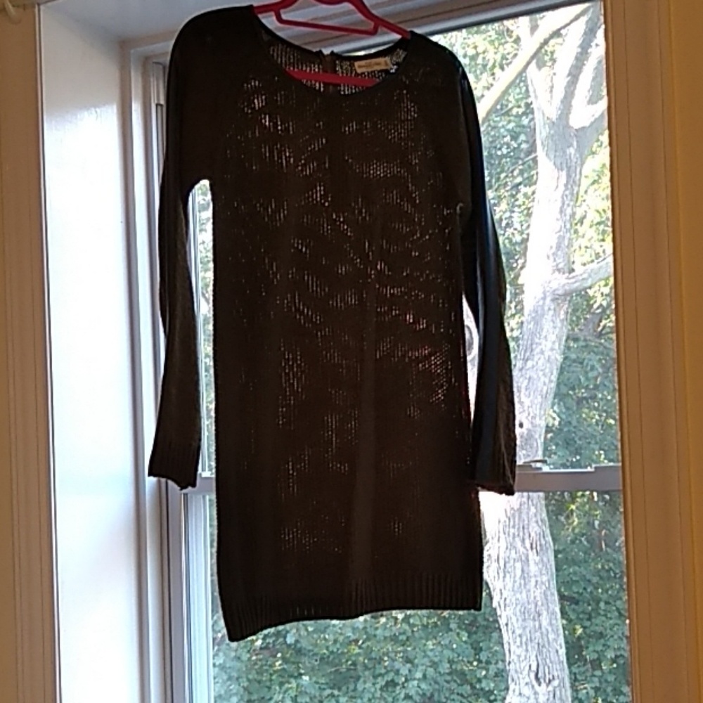 Ambercrombie & Fitch olive sweater dress